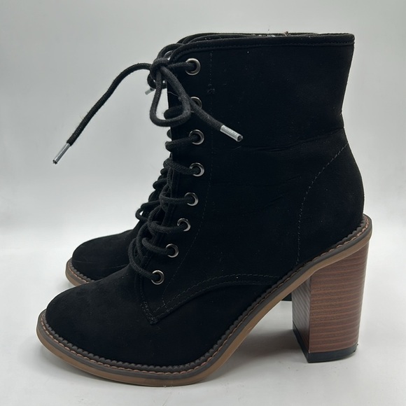 Madden Girl Jettie Black Block Heel Faux Suede Ankle Bootie Boots Size 7 M - Picture 5 of 10